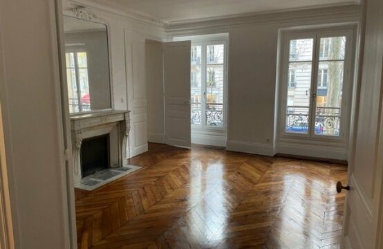 Paris 17ème appartement 4 pièces 2 632 euros